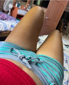 sexy legs od Nowty_-Girl  3 snímek