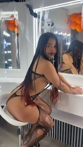 miaakittyy 👑 Bilde 2