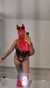 Daksha_aのYour devil🎃😈の 3枚の写真