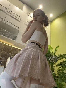 princessaalicc In skirt Pic