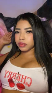 Daniela_Cat Public Pic 4