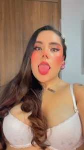 CamilJoness69 kullanıcısının White perfect 🤍❄️ albümü -  5 fotoğraf