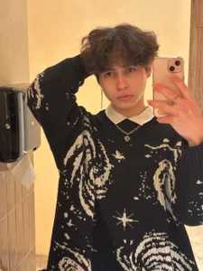 _LukaHayes_ Public Pic 3