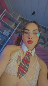 your favorite schoolgirl 🤓 😈 de eloisa_moorgan Foto 8
