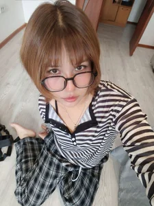 UlaHollarsのSempai ><の 2枚の写真
