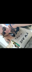 Astrid-Gilbert Ikke Pic 3