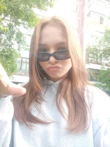 Nuura_Moore Public Pic 4