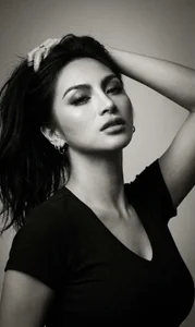 Elegant And Dark 🖤 de Miss-Victoria69  2 Imagens