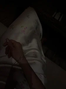 lunaaauraaaa 2 টি ছবি