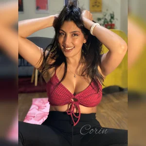 CorinVeil: Public ( 4 фото)