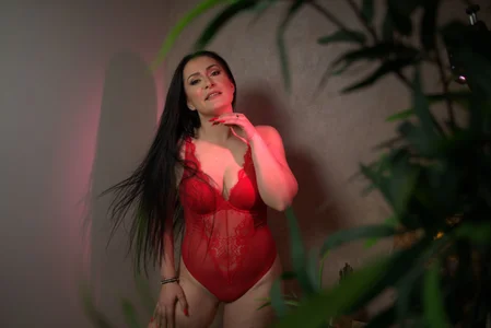 RaisaVawnPublic Bild 3