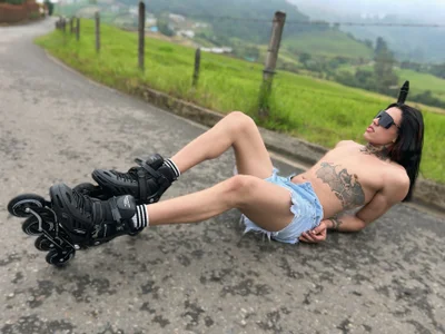 ArohomLester_ 🌄🍑💥 Foto