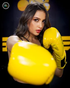 anna_nozokii Time to train 🥊 Pic