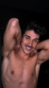 DanielCrush1のSOME PICS OF MEの 8枚の写真