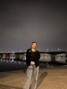 Alirawrz Korea Pic 2