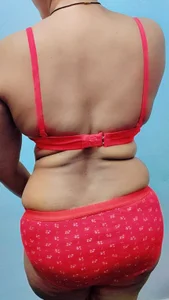 tamil_Sigappu_Roja Public รูป  4