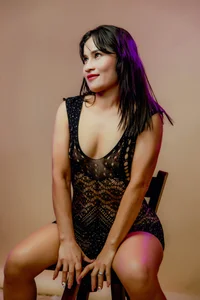 naughty_milf4u_ Public Pic 3