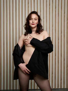 -NatalyRose- Passionate poses: nylons and heels Billede 3