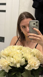 AliceAtkins a little beauty for your feed🥂💘 Immagine  3