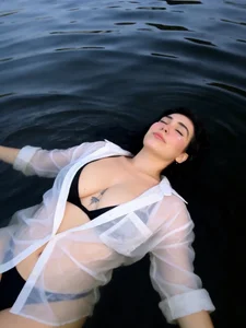 emmamilk6 immersed in the desire Immagine  2