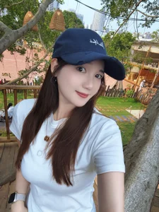 LilianXue Public Pic 3