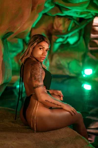 KarinRoss clever and fancy صورة واحدة|KarinRoss clever and fancy صورتان|KarinRoss clever and fancy  صور|KarinRoss clever and fancy  صورة