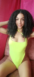 CurlyBitch: Hi, I'm Rosse and I'm here to fulfill all your fantasies, my love. ( фото)