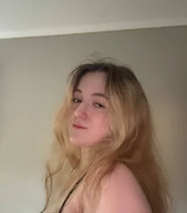 luna_berryy Footage where everything is real Immagine 