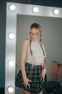 BellaMontgomery Public Hình 4