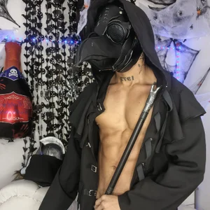 Leonard_Price plague doctor Pic