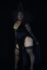 veronica_b07 Naughty Witch: Sinfully Tempting Bilde 2