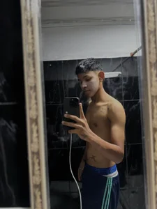 camiloest's 😌 Sex Photo 1