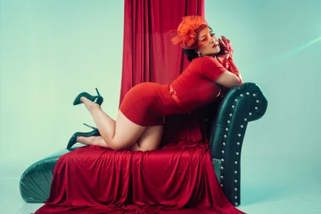 Amanda_Ferrer_ red power! 💖 happy halloween 2024 Pic 2