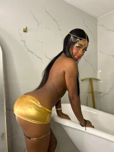 _chloe_adams Sensualitty hey ✨🤩💦 Gambar 9