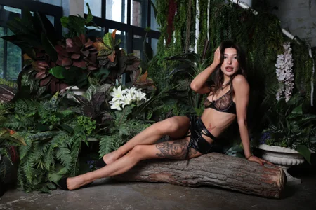 mollyyank wild girl Pic 9