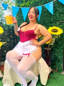 Luciana_r 🍻Oktoberfest🍻 Pic 3