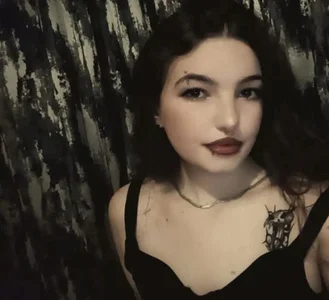 Ashleey_Martinez Public slika