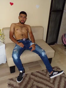 Aroon_Stonne Watch me ♥ Foto