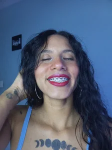 fall in love with me🤭 de Karii-R  Imagens