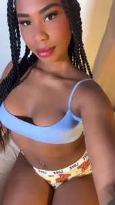 AlejandraDunn1 🤎😋 Εικόνα 2