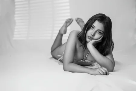 Teen_sofia_ I feel so sexy when I pose for the camera Pic 6