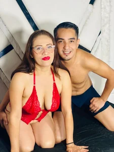 JohanaAndMiller Public صو رة واحدة|JohanaAndMiller Public صورتان|JohanaAndMiller Public  صور|JohanaAndMiller Public  صورة