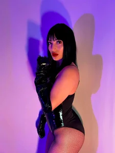 AbbyDalton A dominant girl. Pic