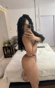 sally_rosses Had you seen such a sexy girl before in front of a mirror? 🥴 Kuva 4