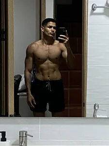blade_strong Public Gambar 5