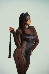 saraycollinsのcollins mischievousの 9枚の写真