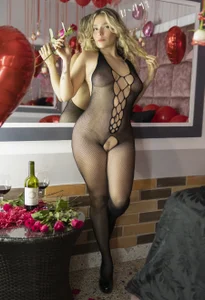 MeganColins1 VALENTINE'S DAY 사진 3