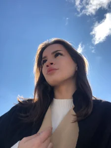 GretaAnerton Public 사진