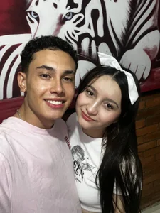 Ivyquenn: Public ( 4 фото)