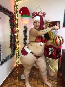 Zoe_Curvy: merry christmas 2023 ( 6 фото)